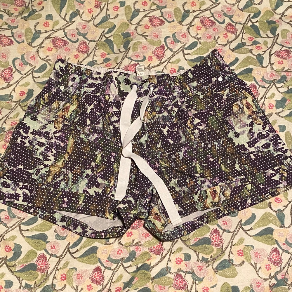 lululemon athletica Purple Floral Women's Athletic Shorts